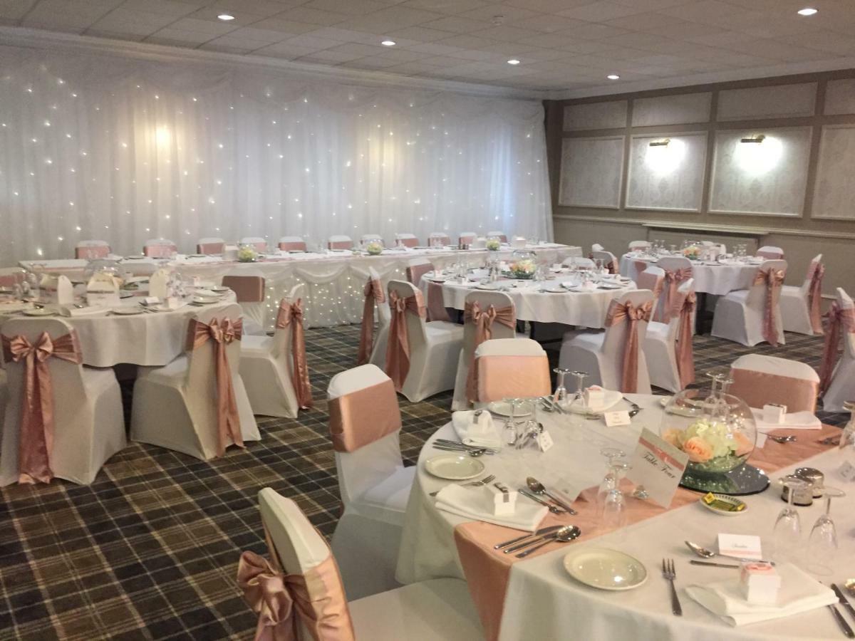 אנן The Corner House Hotel מראה חיצוני תמונה